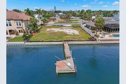 2000 Dolphin Boulevard S, Saint Petersburg, FL 33707 - Photo 8