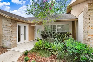 1040 Sylvia Ln, Tampa, FL 33613 - Photo 2