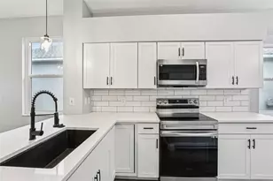 8207 Moccasin Trail Dr, Riverview, FL 33578 - Photo 10