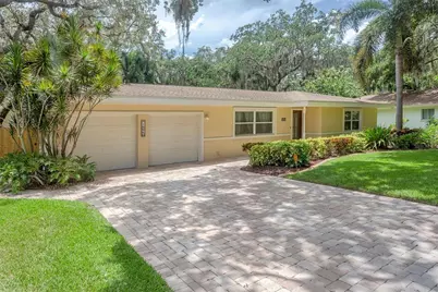 1696 Velma Drive S, Largo, FL 33770 - Photo 2