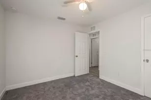8410 N 9th St, Tampa, FL 33604 - Photo 14