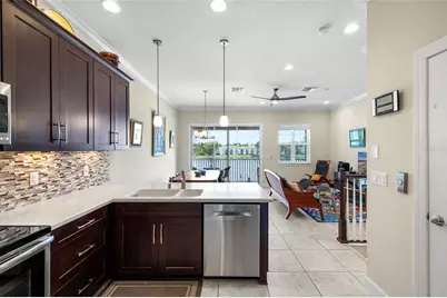 3226 Nautical Place S, Saint Petersburg, FL 33712 - Photo 8