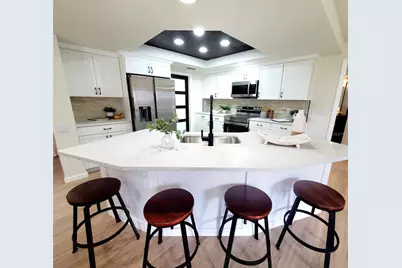 382 Waterford Circle E, Tarpon Springs, FL 34688 - Photo 18