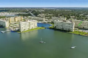 4550 Cove Cir, Saint Petersburg, FL 33708 - Photo 92