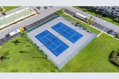 4550 Cove Circle #207, Saint Petersburg, FL 33708 - Photo 68