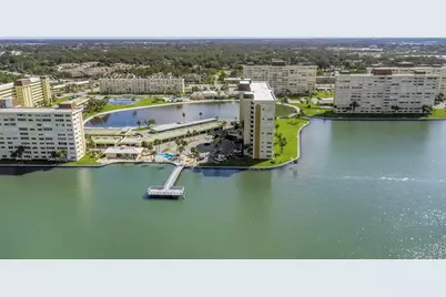 4550 Cove Circle #207, Saint Petersburg, FL 33708 - Photo 80