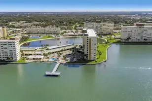 4550 Cove Cir, Saint Petersburg, FL 33708 - Photo 80