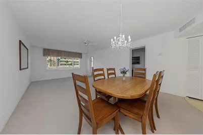 4550 Cove Circle #207, Saint Petersburg, FL 33708 - Photo 4