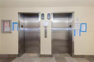 4550 Cove Cir, Saint Petersburg, FL 33708 - Photo 36