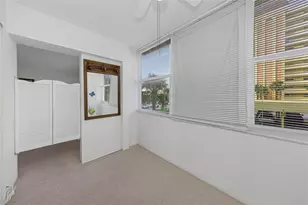 4550 Cove Cir, Saint Petersburg, FL 33708 - Photo 20