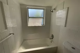 321 N Jupiter Ave, Clearwater, FL 33755 - Photo 4