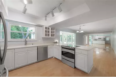 13313 Golf Crest Circle, Tampa, FL 33618 - Photo 14