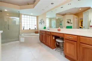 2039 Berry Roberts Dr, Sun City Center, FL 33573 - Photo 54