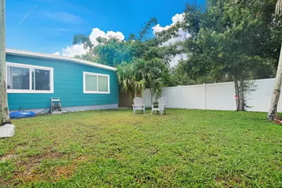 2470 47th Street S, Saint Petersburg, FL 33711 - Photo 30