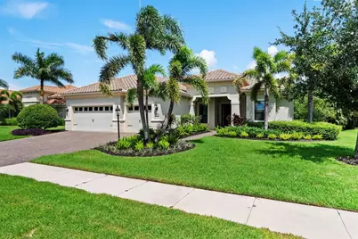 8236 Larkspur Circle, Sarasota, FL 34241 - Photo 4