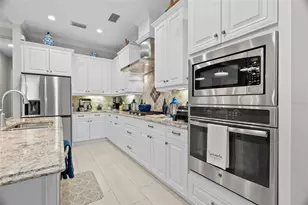 8236 Larkspur Cir, Sarasota, FL 34241 - Photo 16