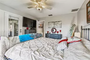 1011 S Pointe Alexis Dr, Tarpon Springs, FL 34689 - Photo 28