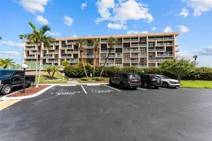 1 Key Capri, Treasure Island, FL 33706 - Photo 30