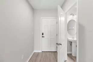 10328 Hawks Landing Dr, Land O Lakes, FL 34638 - Photo 4