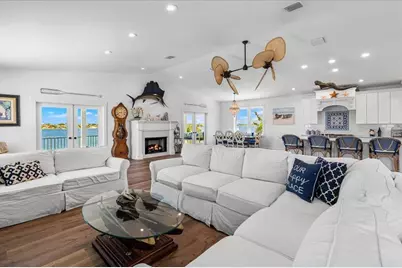 1002 Pass A Grille Way, Saint Pete Beach, FL 33706 - Photo 6