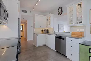 7979 Sailboat Key Blvd S, South Pasadena, FL 33707 - Photo 6