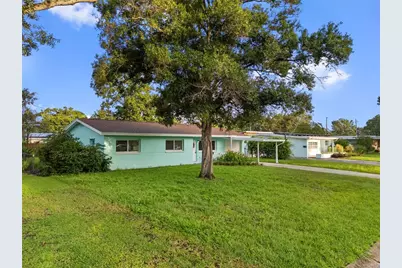 5680 Pershing Street NE, Saint Petersburg, FL 33703 - Photo 2