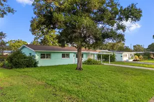 5680 Pershing St NE, Saint Petersburg, FL 33703 - Photo 2