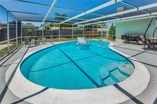11121 Peppertree Ln, Port Richey, FL 34668 - Photo 36