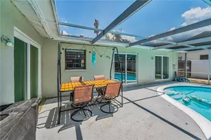 11121 Peppertree Ln, Port Richey, FL 34668 - Photo 36