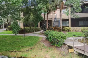 10263 Gandy Blvd N, Saint Petersburg, FL 33702 - Photo 1