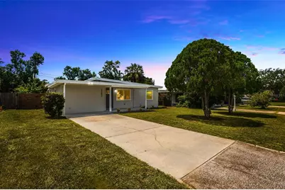 5242 45th Avenue N, Saint Petersburg, FL 33709 - Photo 1