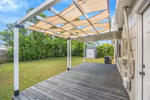 5242 45th Ave N, Saint Petersburg, FL 33709 - Photo 12