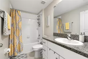 843 Royal Empress Dr, Ruskin, FL 33570 - Photo 22
