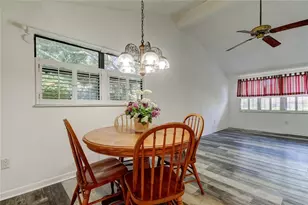 1404 Castleworks Ln, Tarpon Springs, FL 34689 - Photo 6