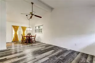 1404 Castleworks Ln, Tarpon Springs, FL 34689 - Photo 10