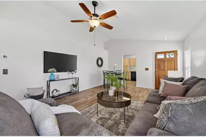 8202 Natchez Street, Tampa, FL 33637 - Photo 4