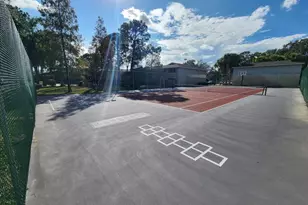 562 Golden Raintree Pl, Brandon, FL 33510 - Photo 8