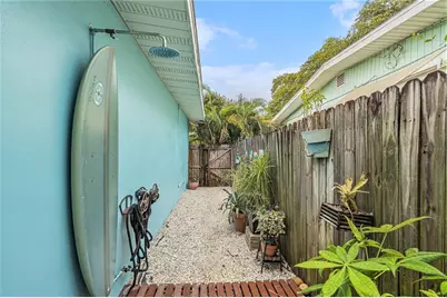 137 Pennsylvania Avenue, Palm Harbor, FL 34683 - Photo 24