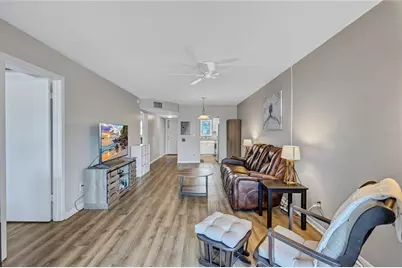 3125 36th Street N #208, Saint Petersburg, FL 33713 - Photo 10