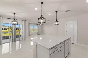 9256 Royal River Cir, Parrish, FL 34219 - Photo 12