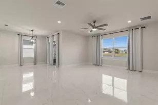 9256 Royal River Cir, Parrish, FL 34219 - Photo 6