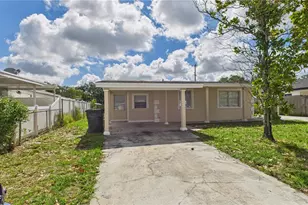 4703 Murray Hill Dr, Tampa, FL 33615 - Photo 2