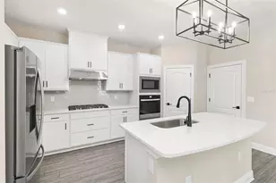 7883 Somersworth Dr, Kissimmee, FL 34747 - Photo 2