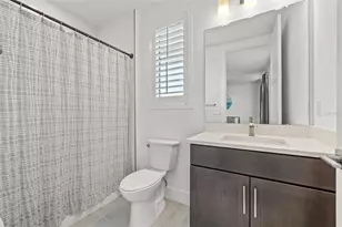 320 15th St N, Saint Petersburg, FL 33705 - Photo 6