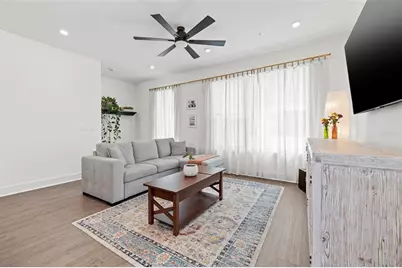 320 15th Street N, Saint Petersburg, FL 33705 - Photo 18