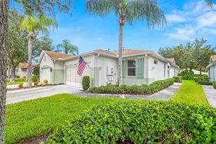 1226 Huntington Greens Dr, Sun City Center, FL 33573 - Photo 2