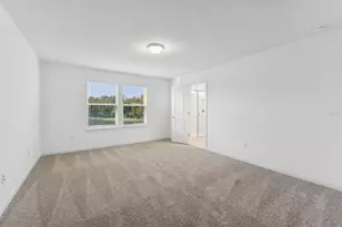 1422 Allagash Dr, Zephyrhills, FL 33540 - Photo 12