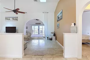 11009 Woodland Waters Blvd, Weeki Wachee, FL 34613 - Photo 10