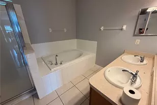 7501 Turtle View Dr, Ruskin, FL 33573 - Photo 16