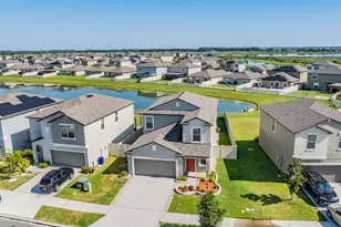 31807 Barrel Wave Way, Wesley Chapel, FL 33545 - Photo 2